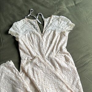 Elegant Lace Dress with Cap Sleeves